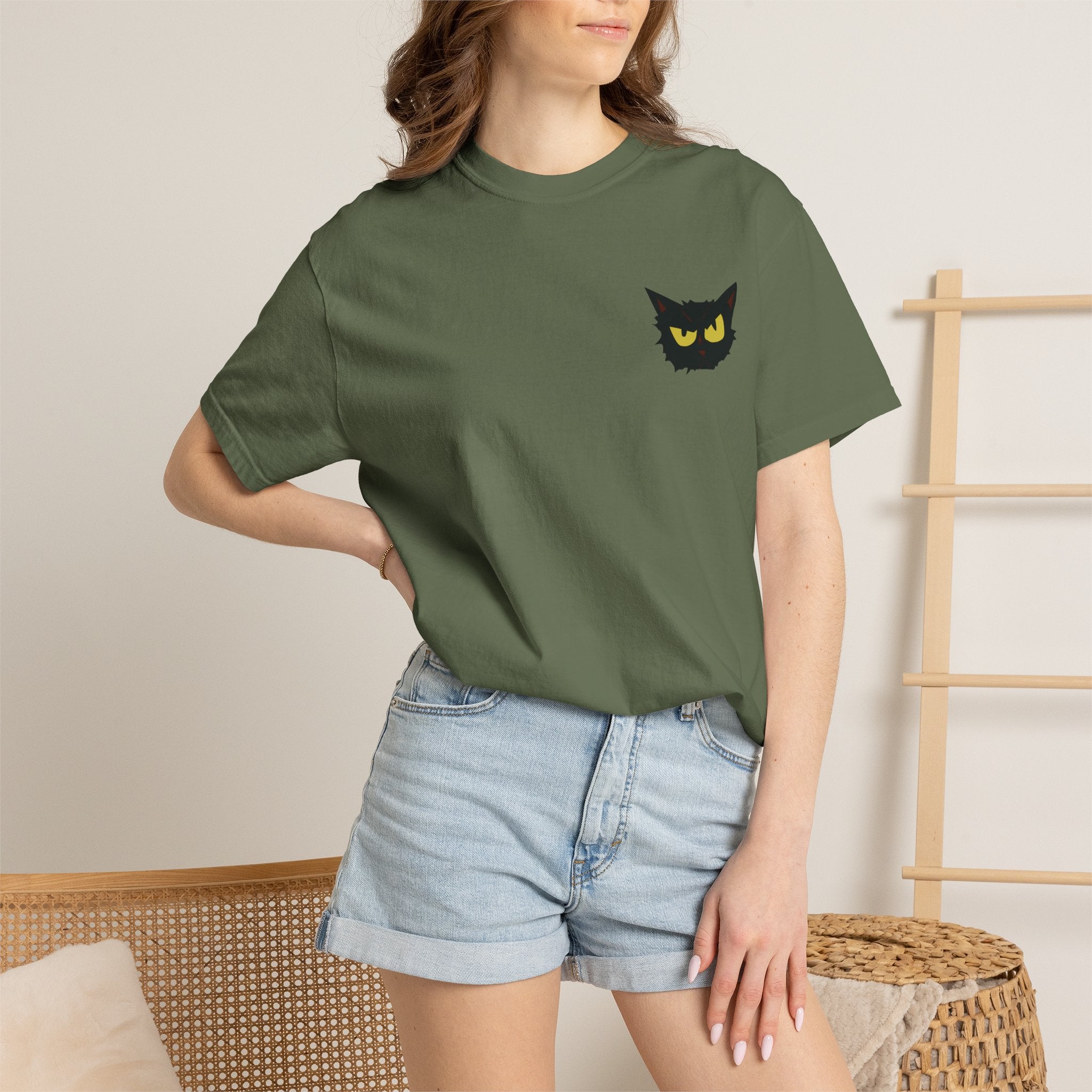 Black Cat Face Bad Kitty T-shirt | Graphic Tee, Retro Illustration